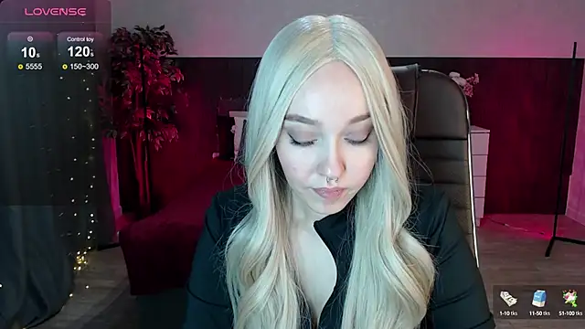 Snapshot of Sexy_Alexia69 chatting on October 18, 2025, 3:30 am Sexy Alexia69 online show from October 18, 2025, 3:30 am