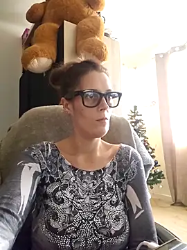 Mila Luciphya online show from December 5, 2025, 2:15 pm