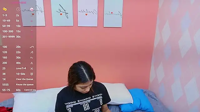 Snapshot of little_beillis chatting on September 19, 2025, 1:15 pm little beillis online show from September 19, 2025, 1:15 pm