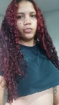 Snapshot of Daila_Lucia chatting on December 19, 2025, 1:24 pm Daila Lucia online show from December 19, 2025, 1:24 pm