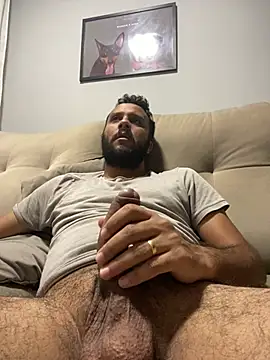 RodrigoBarbudoMT online show from March 17, 2026, 3:31 am