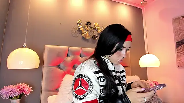 athziry g online show from November 14, 2025, 2:04 am