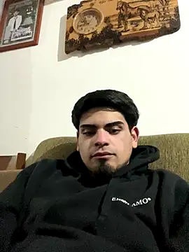 Snapshot of Elmane019 chatting on October 20, 2025, 4:14 am Elmane019 online show from October 20, 2025, 4:14 am