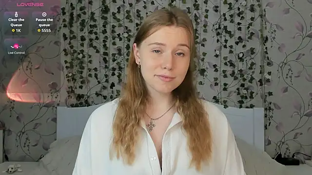  influensii  online show from October 29, 2025, 4:55 am