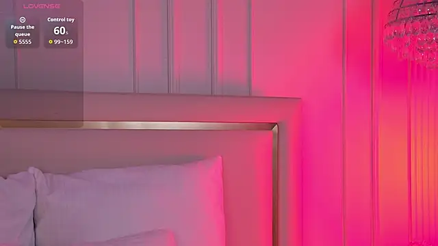 Snapshot of VelvetHell chatting on October 13, 2025, 3:30 am VelvetHell online show from October 13, 2025, 3:30 am