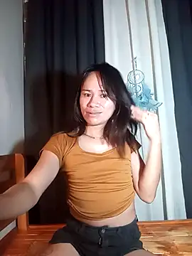 Snapshot of ursweet_yummy chatting on November 6, 2025, 10:03 pm ursweet yummy online show from November 6, 2025, 10:03 pm