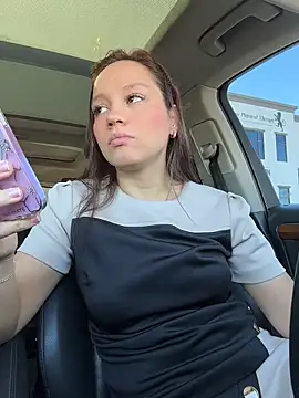 Snapshot of Mrs_MrLove chatting on October 28, 2025, 5:23 pm Mrs MrLove online show from October 28, 2025, 5:23 pm