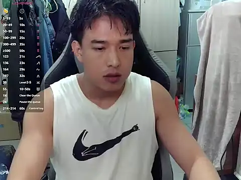 hunterXhan online show from April 20, 2026, 1:35 pm