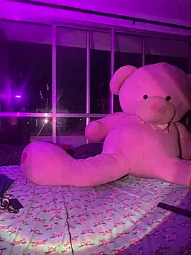 Snapshot of Flora_Minx chatting on February 7, 2026, 10:12 am Flora Minx online show from February 7, 2026, 10:12 am