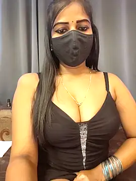 Misss-julli online show from November 23, 2025, 7:51 am