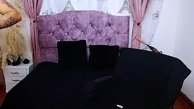 Wendy-13 online show from November 17, 2025, 11:14 am