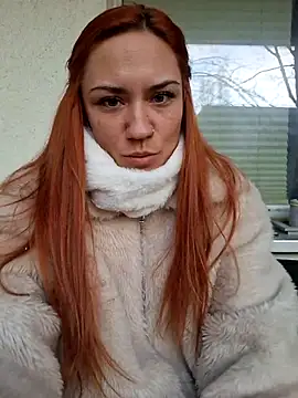 SlimBellaa online show from February 15, 2026, 4:17 pm