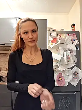 SlimBellaa online show from December 21, 2025, 9:37 pm