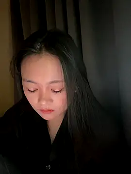 Snapshot of Julia-Elsa chatting on September 26, 2025, 3:35 am Julia-Elsa online show from September 26, 2025, 3:35 am