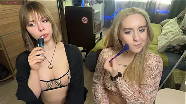 Snapshot of xxx_sandra_ chatting on May 7, 2026, 1:25 pm xxx sandra online show from May 7, 2026, 1:25 pm