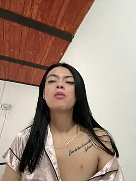 LiaCollings online show from February 15, 2026, 3:33 pm