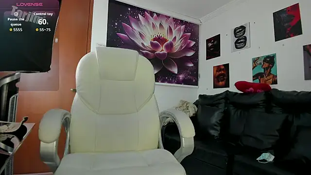 Snapshot of lycoris_19 chatting on November 8, 2025, 9:07 pm lycoris 19 online show from November 8, 2025, 9:07 pm