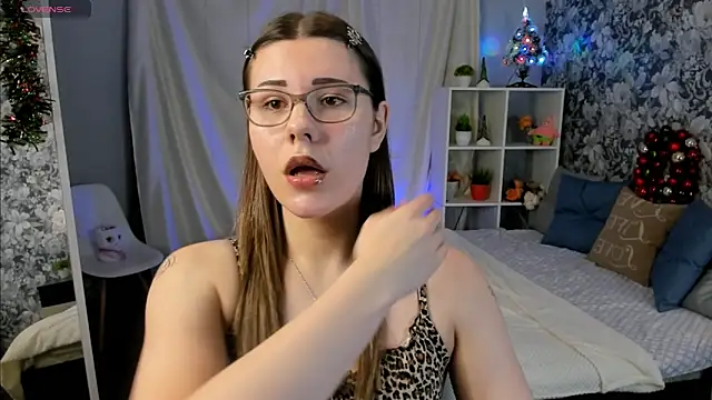 Laila Blarr online show from February 6, 2026, 8:10 am