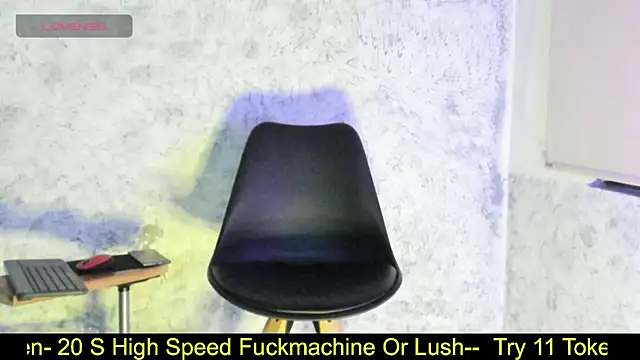 Snapshot of marly_charm_ chatting on September 22, 2025, 1:44 am marly charm online show from September 22, 2025, 1:44 am