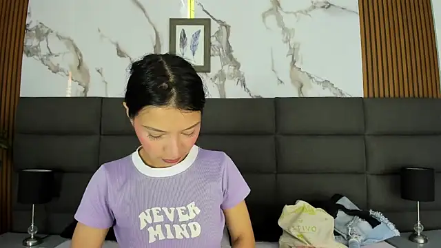 Sophie Calloway online show from March 27, 2026, 2:51 pm