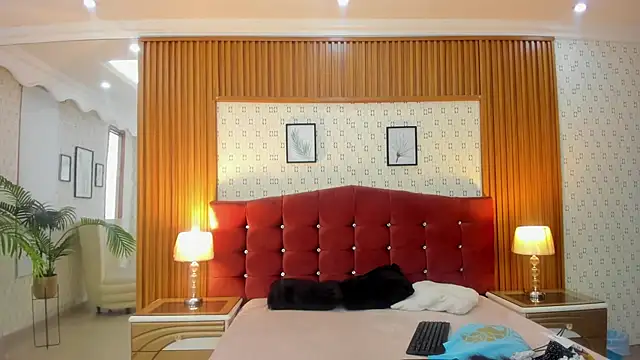 Sophie Calloway online show from October 7, 2025, 2:40 pm