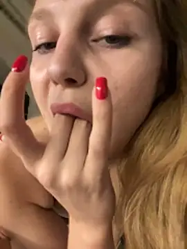 Emaline Fane online show from October 29, 2025, 7:35 pm