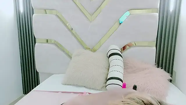 charlotte phaeton online show from October 7, 2025, 6:42 pm