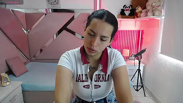 Snapshot of Mia_garcia28 chatting on June 11, 2026, 1:41 pm Mia garcia28 online show from June 11, 2026, 1:41 pm