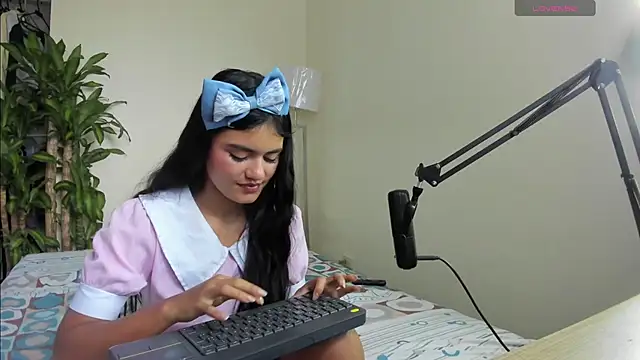 ikaweri online show from November 3, 2025, 11:36 am