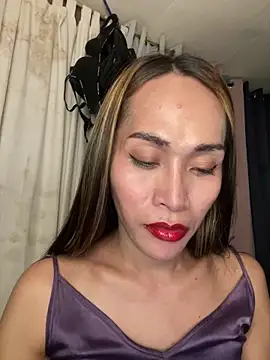 RomanticPearlTS online show from February 10, 2026, 1:10 pm