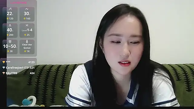 Snapshot of Belinda66 chatting on November 6, 2025, 5:28 pm Belinda66 online show from November 6, 2025, 5:28 pm