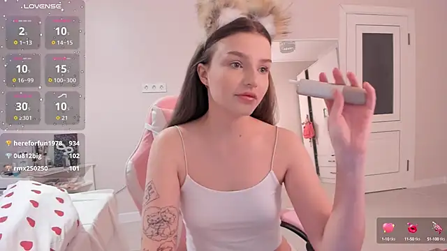 Snapshot of eweline_more chatting on September 9, 2025, 6:17 pm eweline more online show from September 9, 2025, 6:17 pm