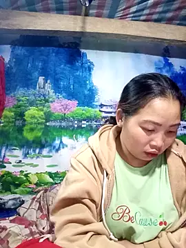 PhamPhung online show from February 11, 2026, 11:48 pm