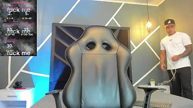 marco garciia  online show from November 23, 2025, 3:33 pm