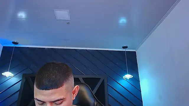 marco garciia  online show from February 28, 2026, 11:15 pm