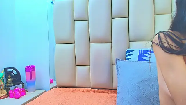 sweet amye online show from November 10, 2025, 8:14 pm