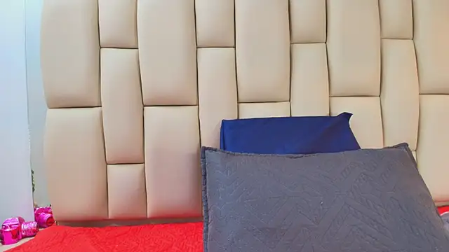 sweet amye online show from December 17, 2025, 7:19 pm