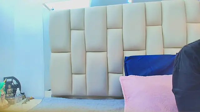 sweet amye online show from December 2, 2025, 7:15 pm