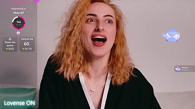 Snapshot of AuraPure chatting on February 7, 2026, 7:05 am AuraPure online show from February 7, 2026, 7:05 am