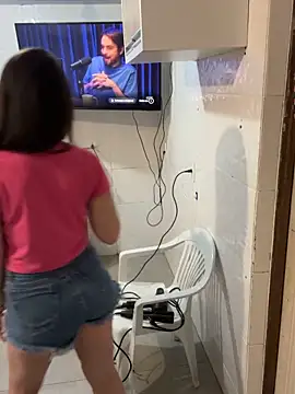 clara2111 online show from October 23, 2025, 9:35 pm