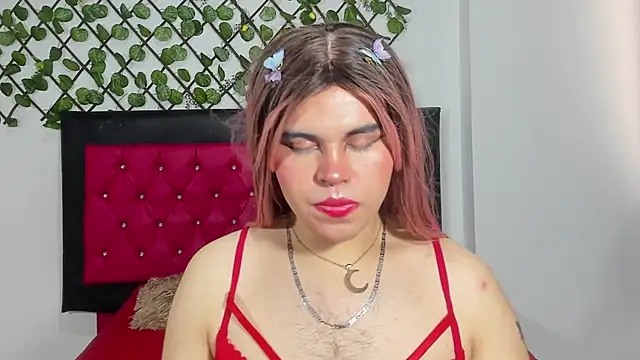 Snapshot of Lady_Evelynn chatting on October 8, 2025, 8:20 pm Lady Evelynn online show from October 8, 2025, 8:20 pm