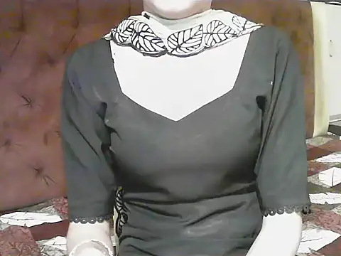 Snapshot of elize__ chatting on January 17, 2026, 2:37 am elize online show from January 17, 2026, 2:37 am
