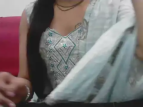 Snapshot of elize__ chatting on February 2, 2026, 3:27 am elize online show from February 2, 2026, 3:27 am