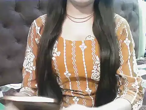 Snapshot of elize__ chatting on January 18, 2026, 2:48 am elize online show from January 18, 2026, 2:48 am