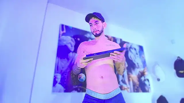 aphrodita hotaz online show from October 10, 2025, 3:07 am