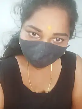 Rojaa009 online show from September 30, 2025, 6:14 pm