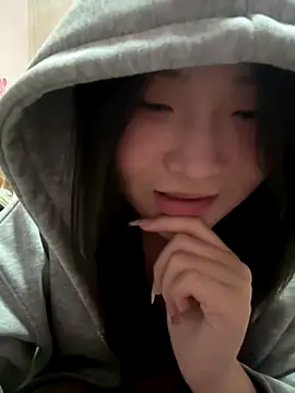 CoCo-s online show from December 13, 2025, 8:04 pm