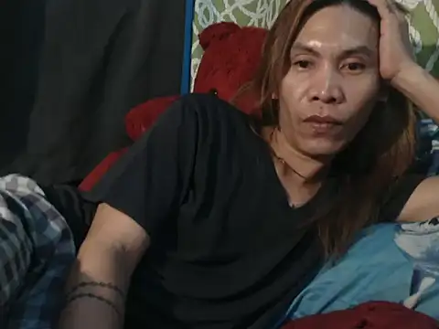 YourTopweng online show from November 22, 2025, 6:07 pm