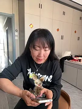 xiaomei-11 online show from November 12, 2025, 2:59 am