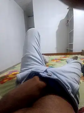 Snapshot of akkubab chatting on March 19, 2026, 5:24 pm akkubab online show from March 19, 2026, 5:24 pm